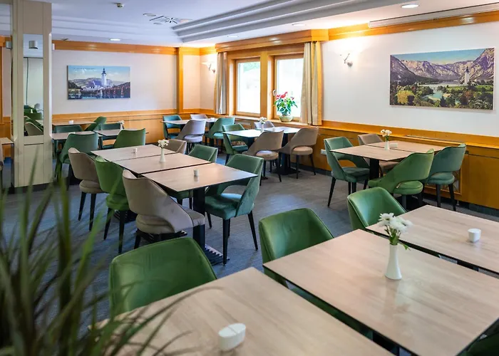 Hotel Jezero